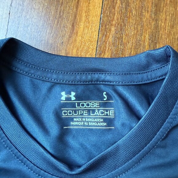 NEW Under Armour Sz S Blue Loose T-shirt - Picture 5 of 5